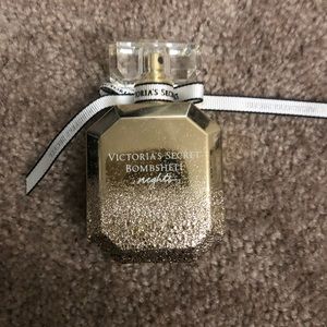 Victoria’s Secret bombshell nights